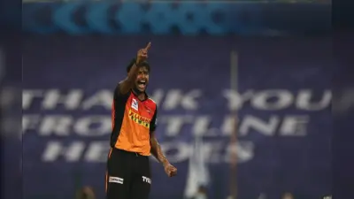 IPL 2020 : आज भी सड़क किनारे ‘चिकन’ बेचती है इस शानदार खिलाड़ी की मां