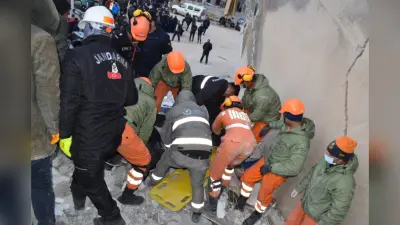 Turkey Earthquake: भीषण भूकंप में सिसकती जिंदगी! हादसे में फंसे 10 भारतीय, विदेश मंत्रालय ने बताया- सभी लोग…