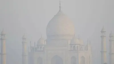 Agra News: आगरा में वायु प्रदूषण से सांस के रोगियों की संख्या बढ़ी, नाकाफी साबित हो रही प्रशासन की कवायद