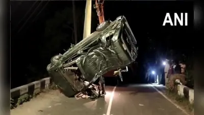 Tamil Nadu Accident: सबरीमला से दर्शन कर लौट रहे तीर्थयात्रियों की कार 40 फीट गहरी खाई में गिरी, 8 की मौत