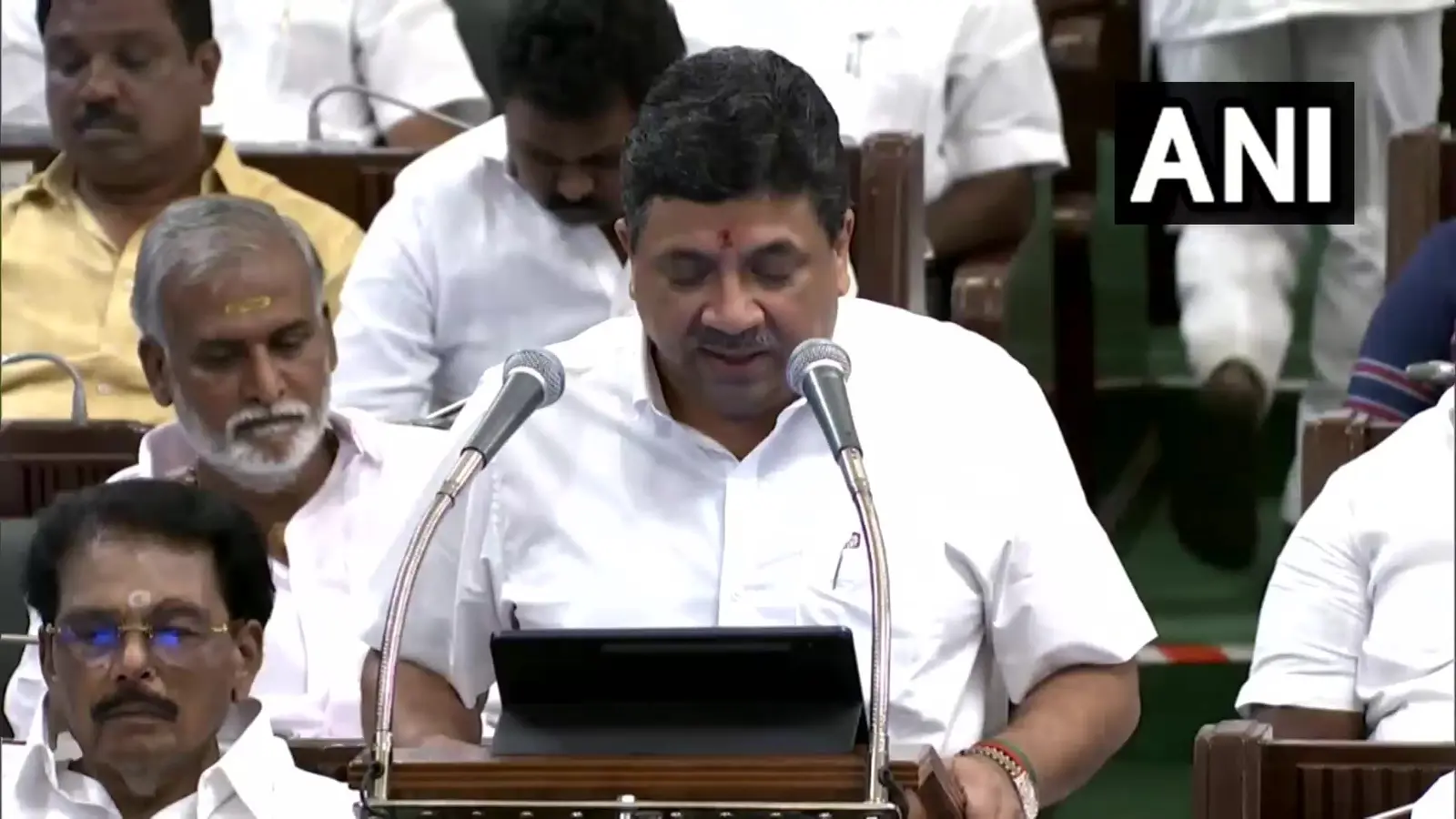 Tamil Nadu Budget: महिलाओं के लिए मासिक सहायता योजना शुरू करेगी सरकार, बजट में 7000 करोड़ आवंटित