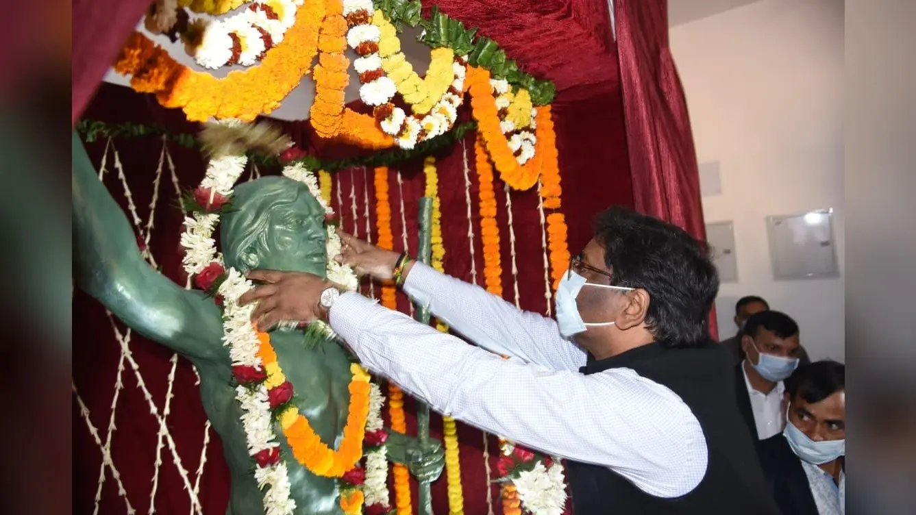 Tanabhagat Latest News : झारखंड के सीएम हेमंत सोरेन की बड़ी घोषणा, सरकारी कर्मियों को वर्दी भत्ता की तरह टानाभगतों को भी वस्त्र के लिए मिलेंगे इतने रुपये