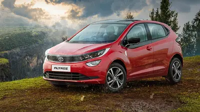 Tata की इस सुपरमिनी सब-कॉम्पैक्ट हैचबैक कार पर भारी छूट! 31 दिसंबर तक आखिरी मौका