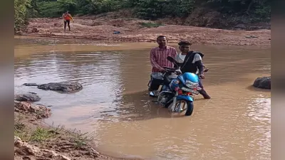 मेरी भी सुनो : हजारीबाग की बेड़म पंचायत में पुल नहीं होने से आवागमन में होती परेशानी, नहीं ले रहा कोई सुध