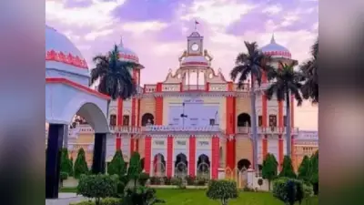 जौनपुर: छात्रा से अश्लील बात करने वाला प्रोफेसर निलंबित, टीडी कॉलेज प्रशासन ने पांच सदस्यीय समिति का किया गठन
