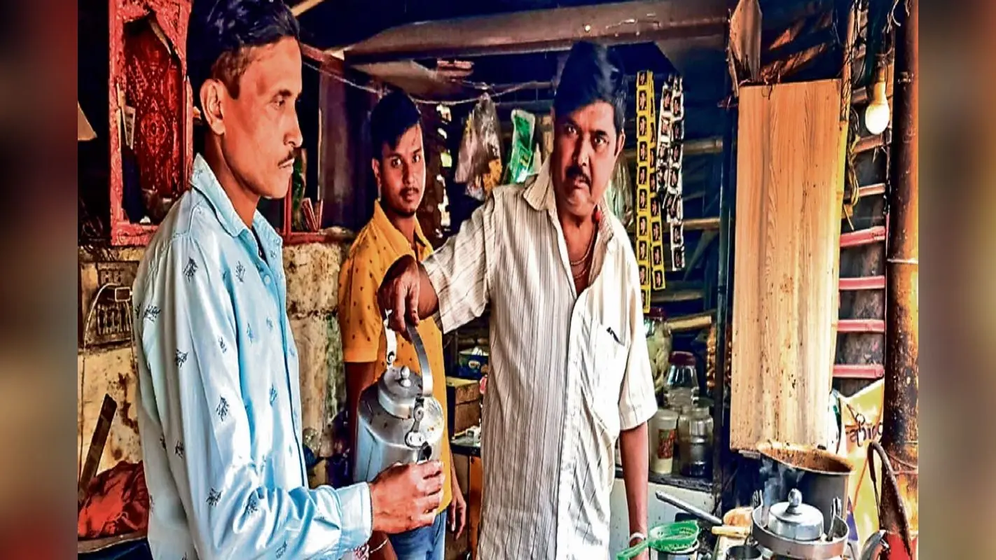 झारखंड आएं तो यहां पर न भूलें चाय की चुस्कियां लेना, नेता से लेकर अधिकारी तक हैं इसके दीवाने