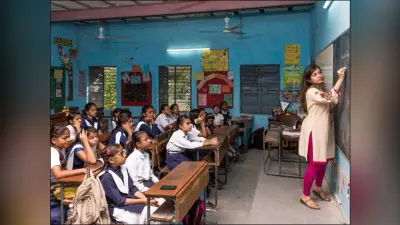 Bihar: शराबबंदी में शिक्षकों की ड्यूटी लगाने का शिक्षक संघों ने किया विरोध, सड़क पर नारेबाजी और पुतला दहन