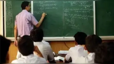 बिहार में केके पाठक की राह पर अधिकारी, वर्तनी-अशुद्धि के फेर में निलंबित किए जा रहे शिक्षक