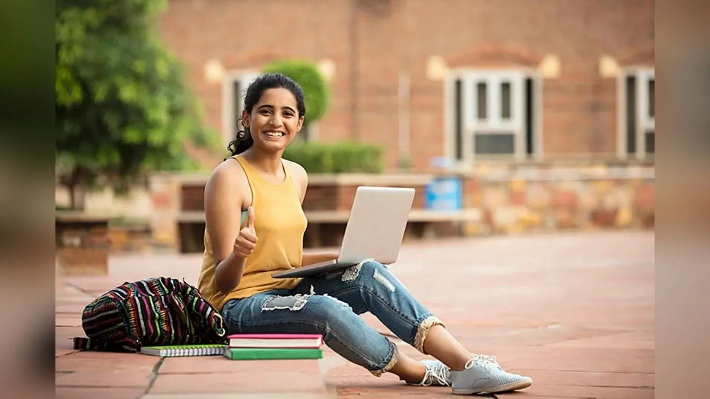 Online Learning : इन ऑनलाइन प्लैटफॉर्म्स से बढ़ाएं अपनी स्किल
