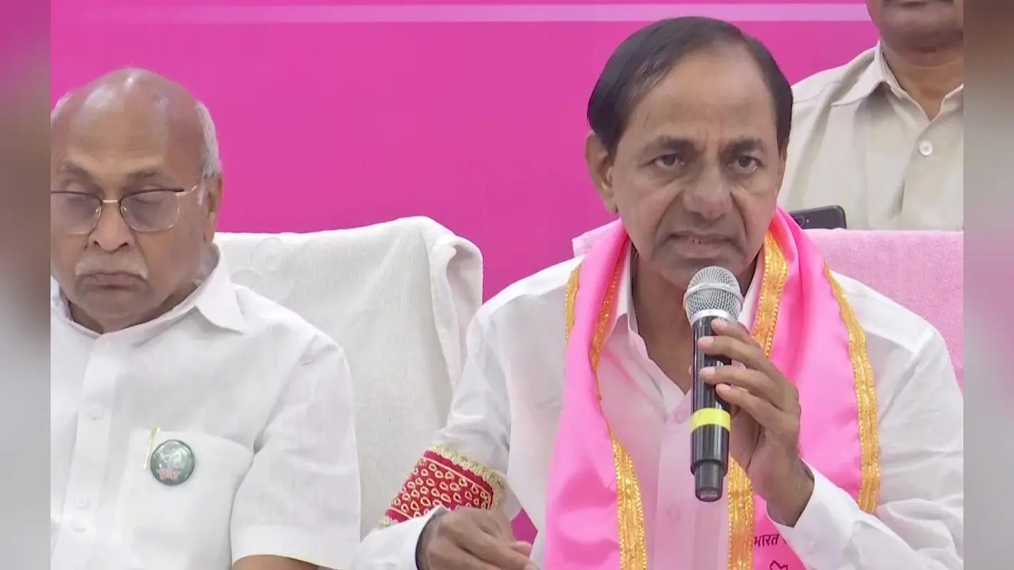 Telangana: मतदान से पहले किसानों की योजना पर लगी रोक, जानें क्या है रायथु बंधु स्कीम?