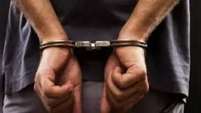 Bihar News: झारखंड भागने के दौरान बस से उतरते ही दबोचा गया अंतरराज्यीय डकैत, लोडेड पिस्तौल के साथ गिरफ्तार