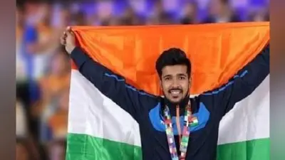 शूटर शिवम ठाकुर भी कोविड- 19 को हराने के लिए फिर आए आगे, करेंगे अपने क्रिकेट किट को नीलाम