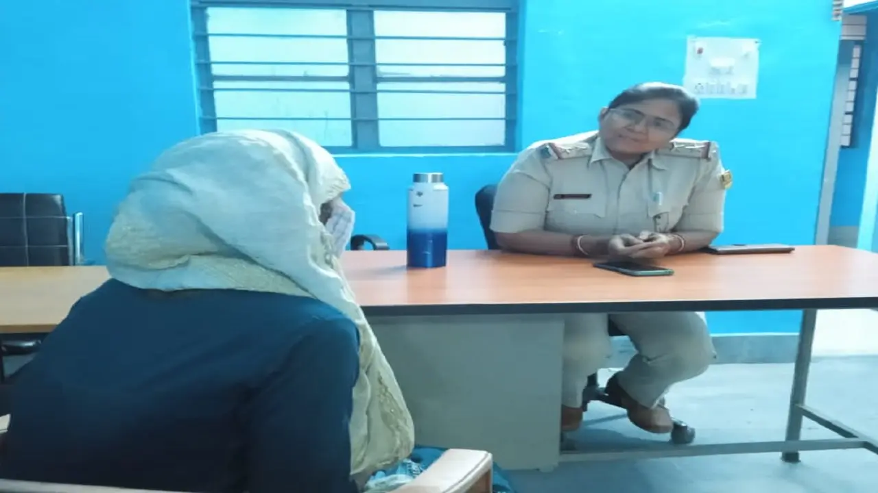 बिहार: ‘पापा प्लीज मत कराइए ये..’ एग्जाम पास करने पर पिता ने दिया ऐसा उपहार कि थाने पहुंच गयी बेटी