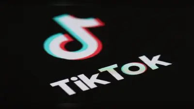 Tik Tok Video: 3 मई को मोदी जी आयेंगे और… Viral हो रहे हैं ये Tik Tok Videos