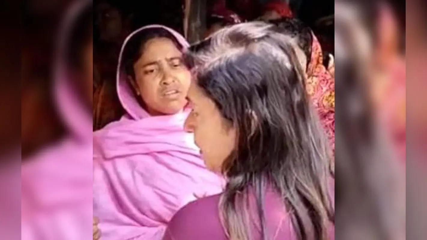 West Bengal News: लालन शेख की पत्नी रेशमा बीवी से मिलने पहुंचीं तृणमूल कांग्रेस की सांसद शताब्दी रॉय