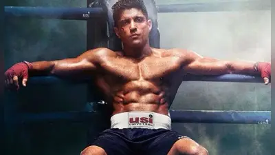 Toofaan Movie Review : फरहान अख्तर के दमदार अभिनय के बावजूद बेदम निकला यह ‘तूफान’