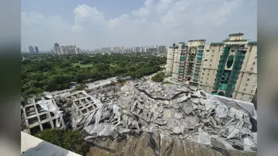 Twin tower की तरह ढहाई जा सकती हैं ग्रेटर नोएडा की ये इमारतें, फ्लैट मालिकों ने रखी डिमांड