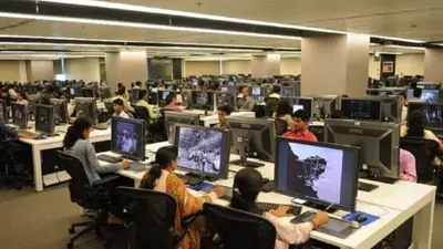नीले आसमान के नीचे स्विमिंग सूट में दिखीं दिलकश मोनालिसा, तसवीर देखकर आप भी कहेंगे ‘वाह’…
