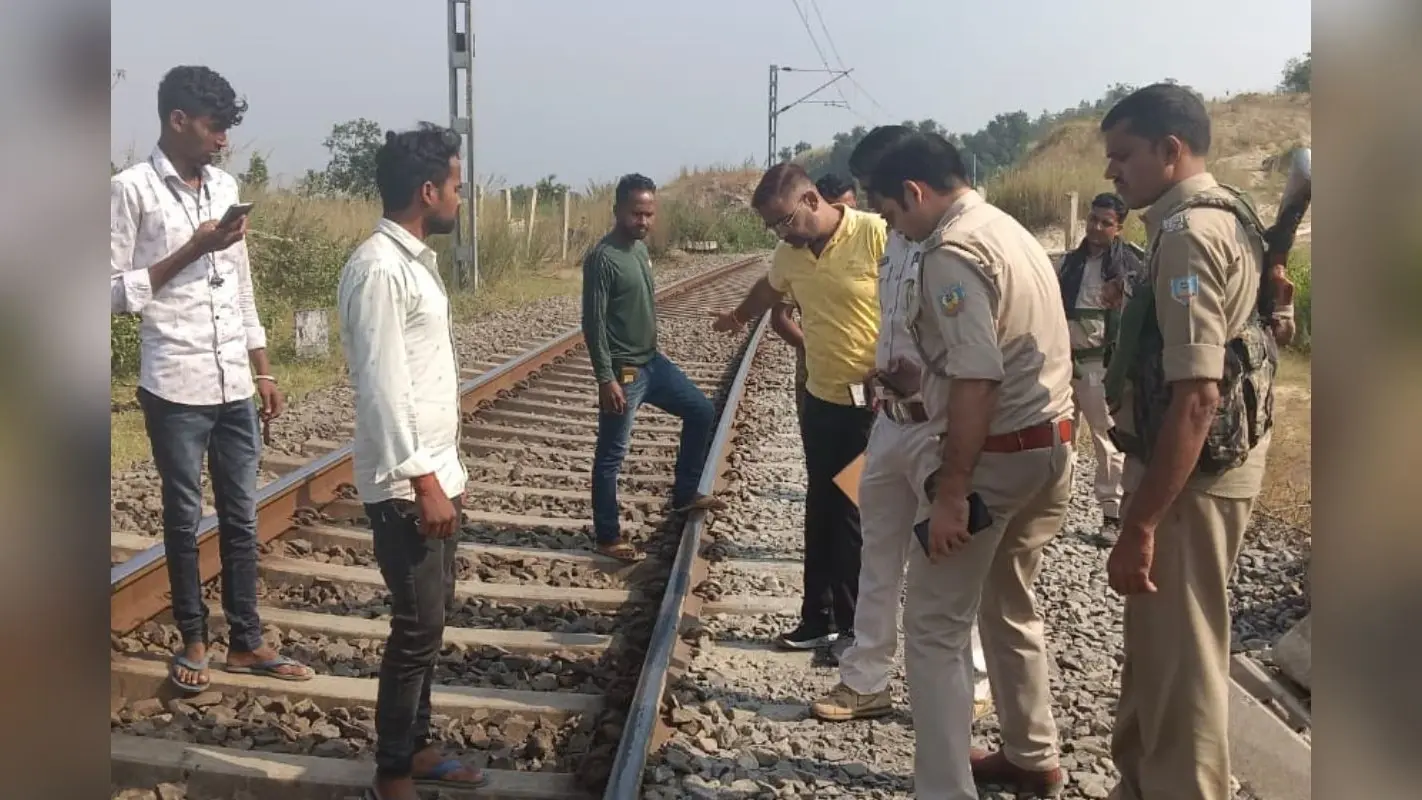 झारखंड: चरही में बड़ा हादसा, ट्रेन की चपेट में आने से दो महिलाओं समेत तीन की मौत, छह की हालत गंभीर