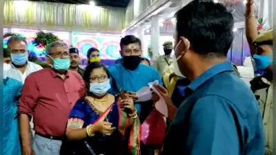 पश्चिमी त्रिपुरा के डीएम ने पहले शादी समारोह को रोका, सोशल मीडिया पर वीडियो वायरल होने पर मांगी माफी, सूबे में राजनीति तेज