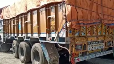 स्टोन चिप्स व बालू लदे पांच ट्रक जब्त