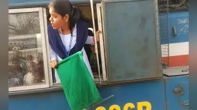 छपरा-सीवान-भटनी के रेल खंड पर महिला रेल कर्मियों ने चलाई पैसेंजर ट्रेन