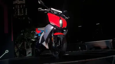 Ola, Ather की उड़ गई नींद! इस इलेक्ट्रिक स्कूटर ने बेच डाले 2 लाख से ज्यादा ई-स्कूटर