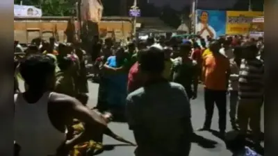 पिता की गिरफ्तारी के बाद पुत्री ने लगाई फांसी, सड़क अवरोध कर स्थानीय लोगों ने किया प्रदर्शन