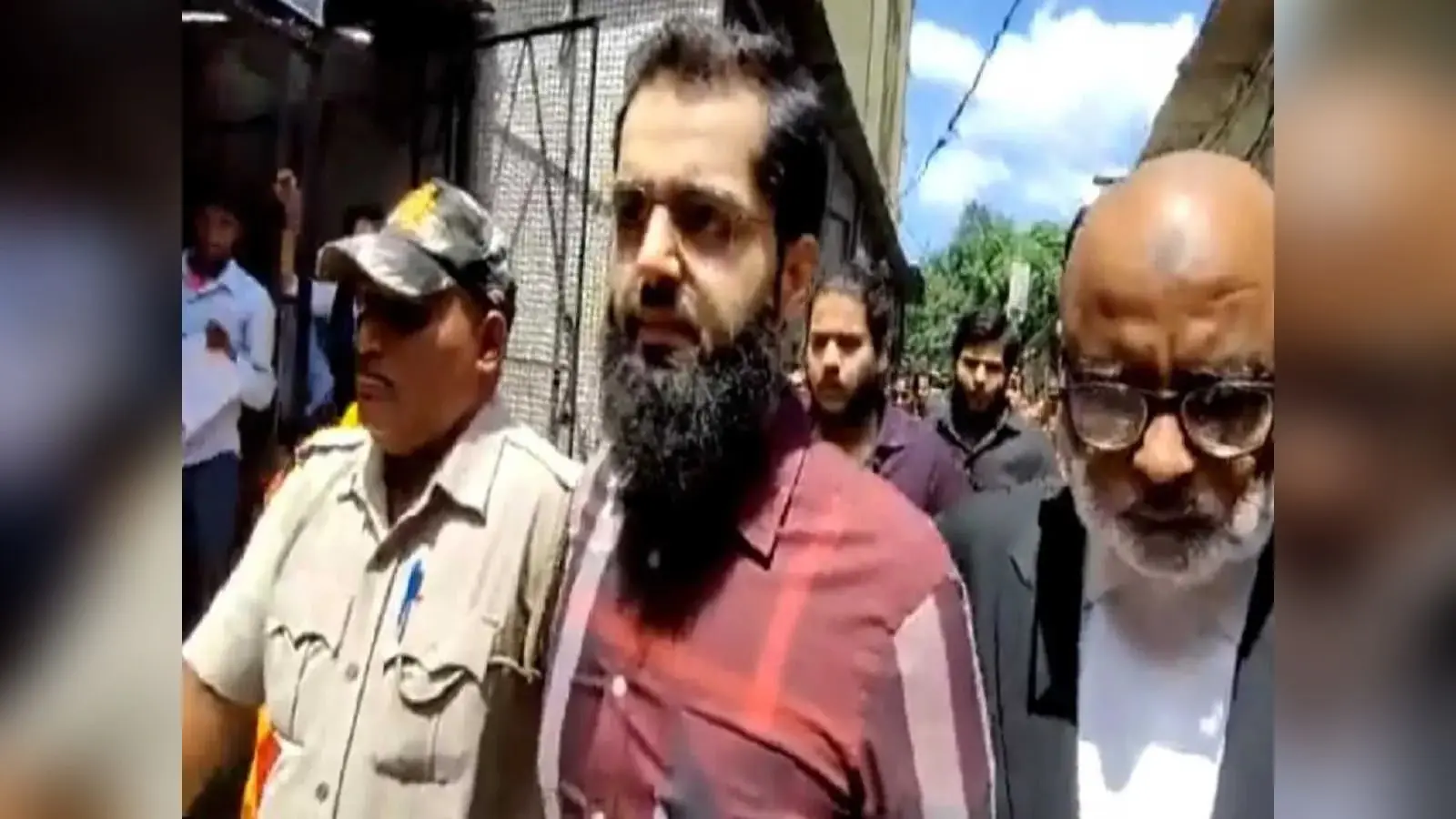 अतीक के बेटे उमर अहमद को आज सीबीआई कोर्ट में किया जाएगा पेश, अपहरण-रंगदारी मामले में सुनाई जा सकती है सजा