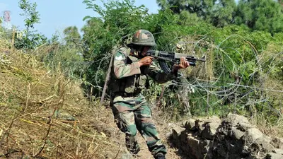 जम्मू-कश्मीर: अनंतनाग में आतंकवादी हमला, गोलीबारी में एक जवान घायल, सर्च ऑपरेशन जारी
