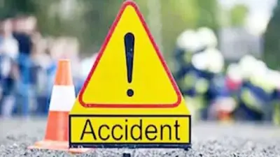 गुमला में दर्दनाक सड़क हादसा, बोलेरो ने टेंपो को मारी टक्कर, एक वृद्ध व मासूम की मौत