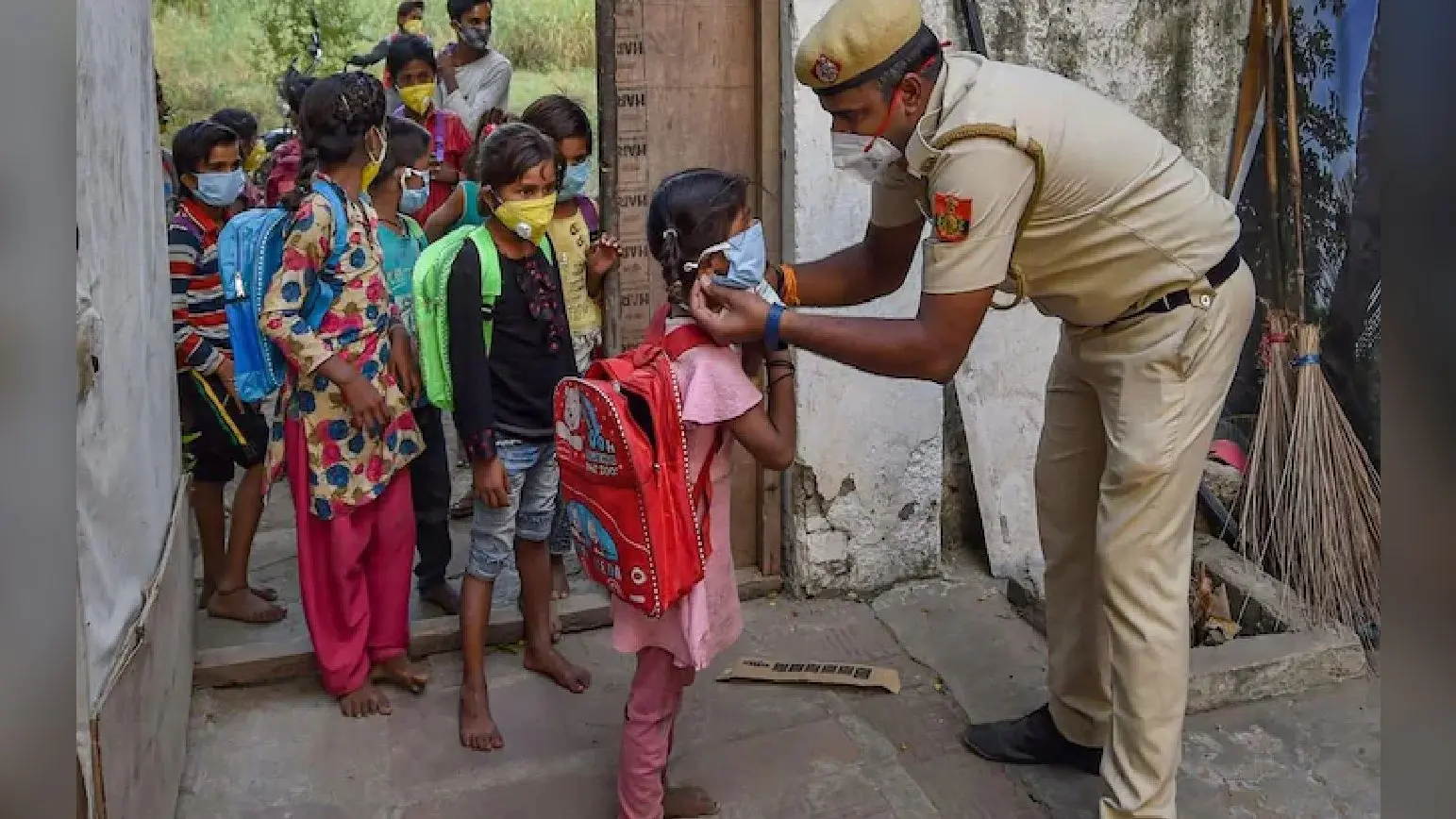 Corona Third Wave in India : कोरोना संक्रमण की तीसरी आहट…