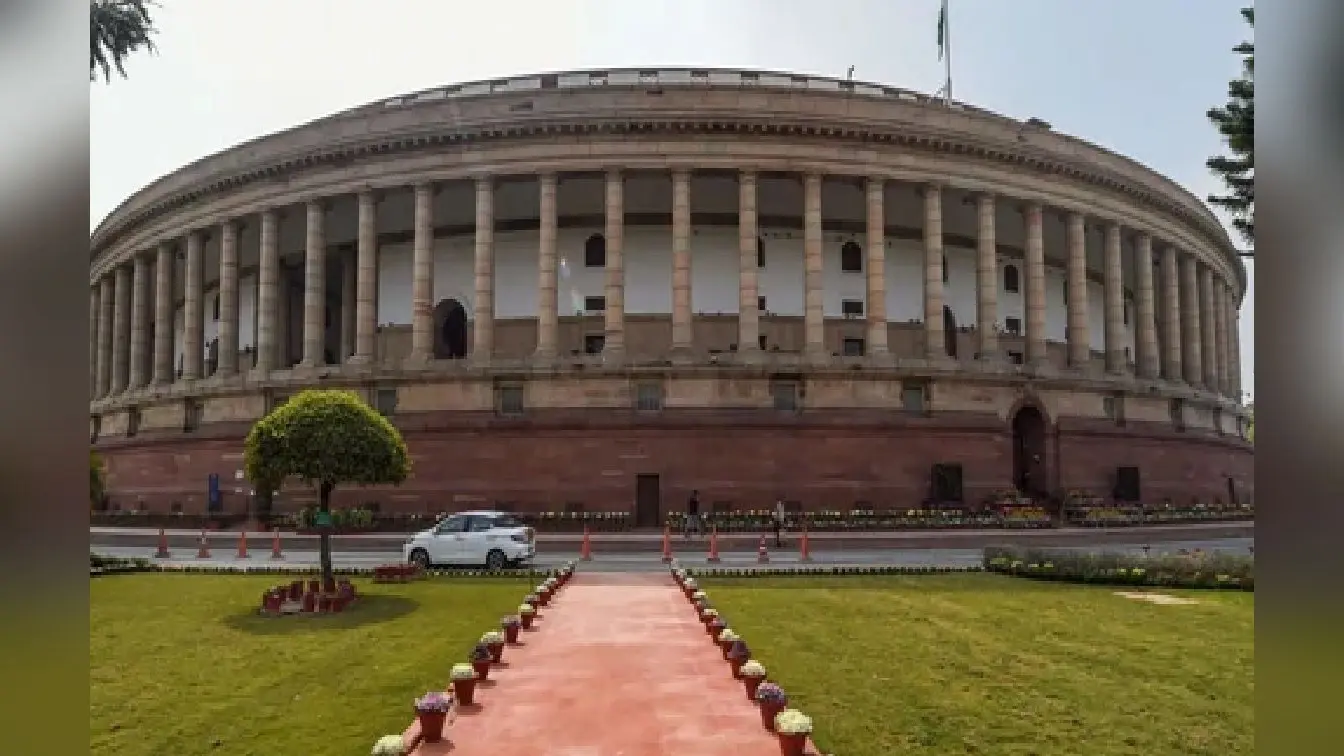 मानसून सत्र शुरू होने से पहले सरकार ने बुलायी सर्वदलीय बैठक, विपक्ष की क्या है रणनीति ?