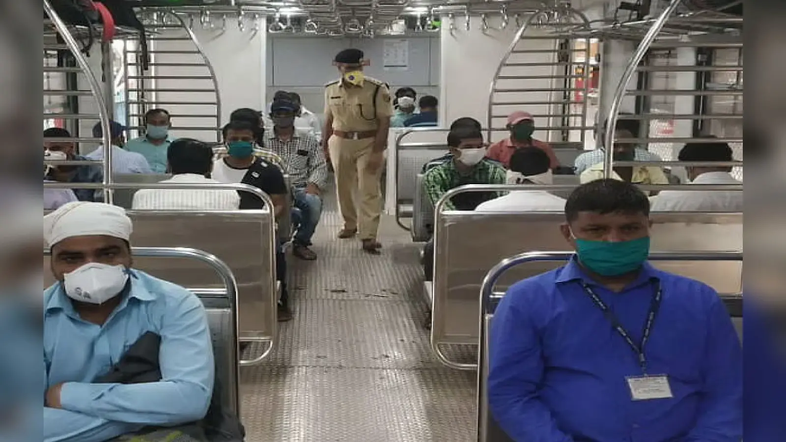 Indian Railways New : पटरी पर लौट सकती है मुंबई की सभी लोकल ट्रेन, रेलवे जल्द कर सकता है ऐलान