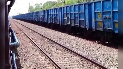 Indian Railways News : राजधानी की रफ्तार को भी पीछे छोड़ रही हैं मालगाड़ियां, बना रही हैं नये रिकार्ड