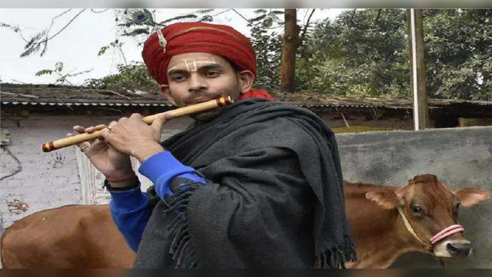 पश्चिम बंगाल : एक करोड़ के सोने की बिस्कुट के साथ यात्री हावड़ा स्टेशन पर गिरफ्तार, पढ़ें पूरी खबर