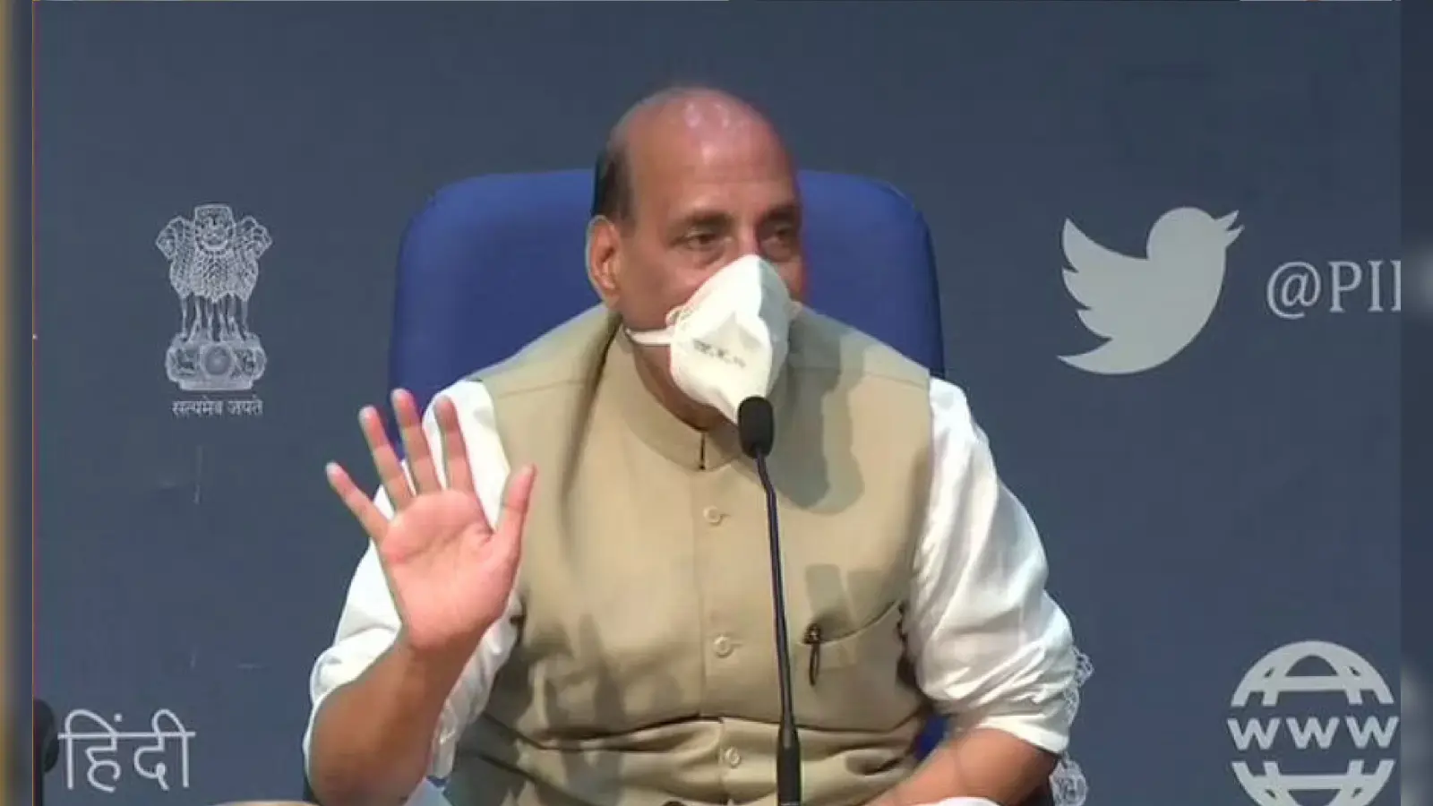 पाकिस्तान के बाद चीन भारत के साथ सीमा विवाद किसी अभियान के जैसे खड़ा कर रहा है: राजनाथ
