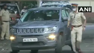 अंबानी परिवार ने पांच करोड़ का दिया दान