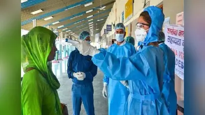 मेट्रो यात्रियों के चेहरे पर लौटी मुस्कान लेकिन यात्रा ने लिया पहले से ज्यादा समय