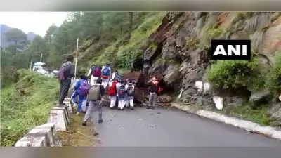 लॉकर में हुई चोरी, तो क्या है बैंक के नियम, कितना मिलेगा मुआवजा