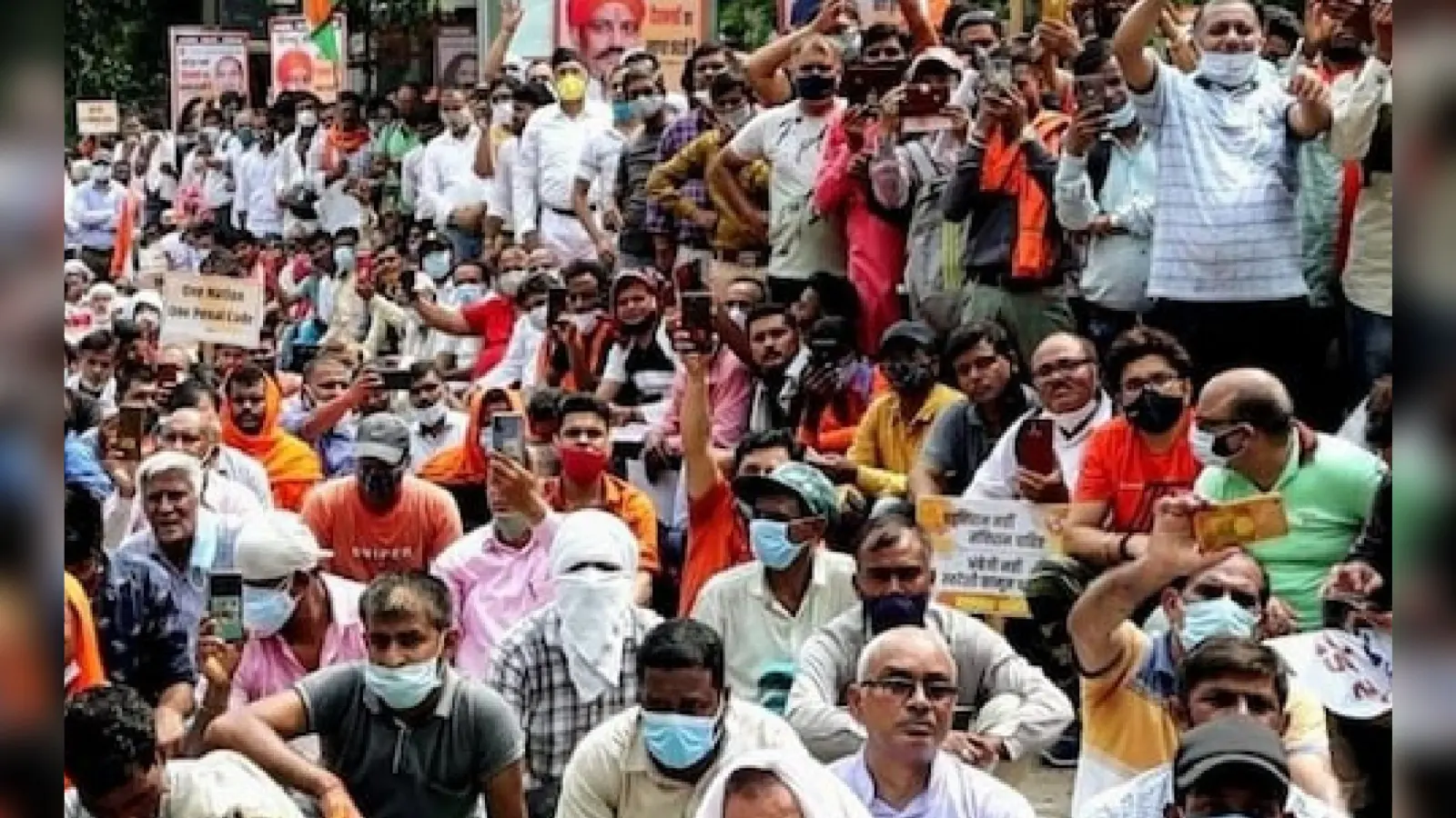 नरकटियागंज में निजी नर्सिंग होम में यूट्रस ऑपरेशन के बाद महिला की मौत, परिजनों के देख डॉक्टर ने किया ये…