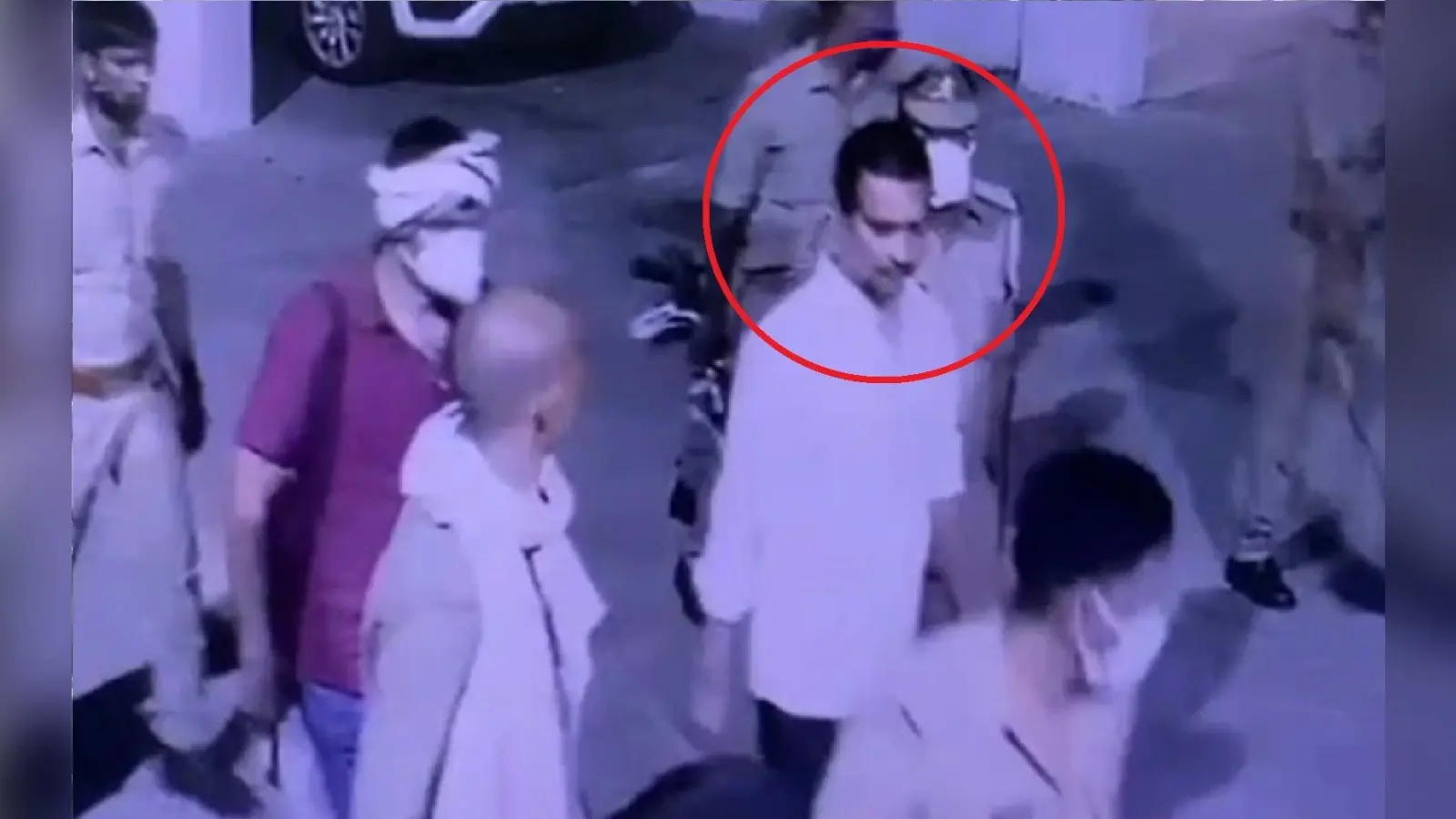 यूपी का माफिया रामू द्विवेदी गिरफ्तार, कई धाराओं में दर्ज हैं उस पर गंभीर मामले