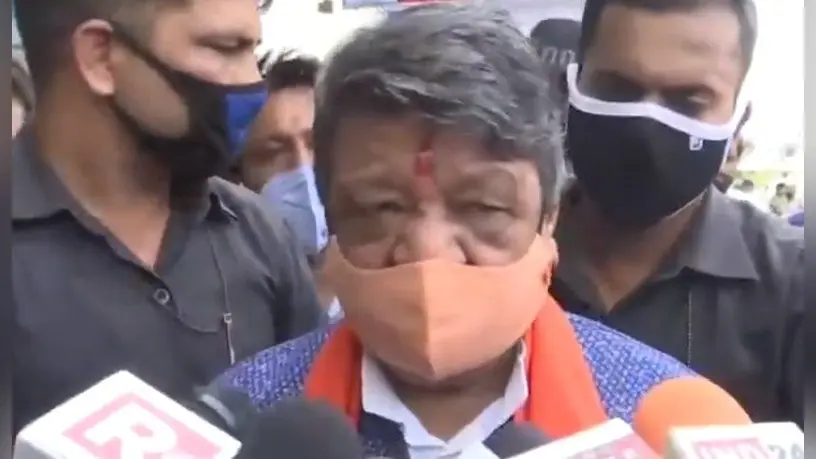 हाथरस की घटना पर बोले कैलाश विजयवर्गीय- सब्र रखिये योगी जी के प्रदेश में कभी भी गाड़ी पलट जाती है