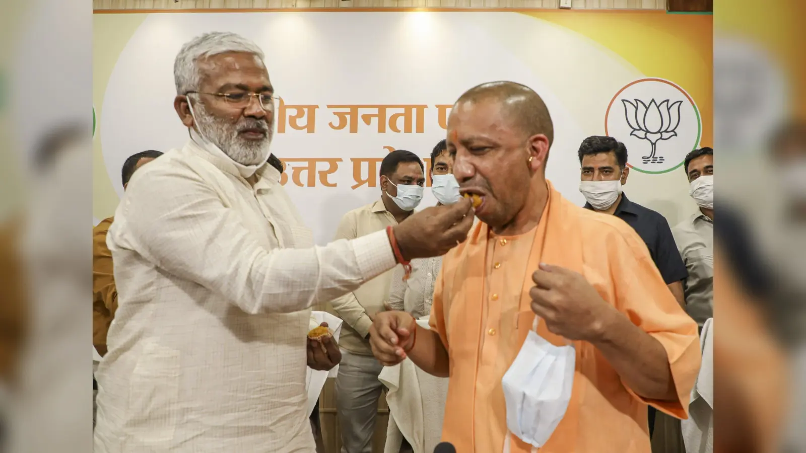 UP Block Pramukh Chunav Result : BJP ने फहराया परचम, 648 ब्लॉकों में जीत,14 जिलों में क्लीन स्वीप,सूची देखें