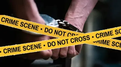 UP Crime News Live: सुल्तानपुर के लंभुआ सामुदायिक स्वास्थ्य केंद्र के चिकित्सक हड़ताल पर गए