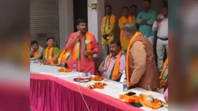 मंच पर पूर्व MLA जितेंद्र वर्मा ने गलती से वर्तमान विधायक को बोल दिया पूर्व, जानिए फिर क्या हुआ