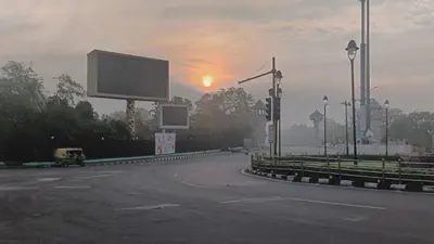 UP Weather Updates Live: IMD ने यूपी में जारी किया बारिश का अलर्ट, जानें कैसा रहेगा आपके शहर का मौसम