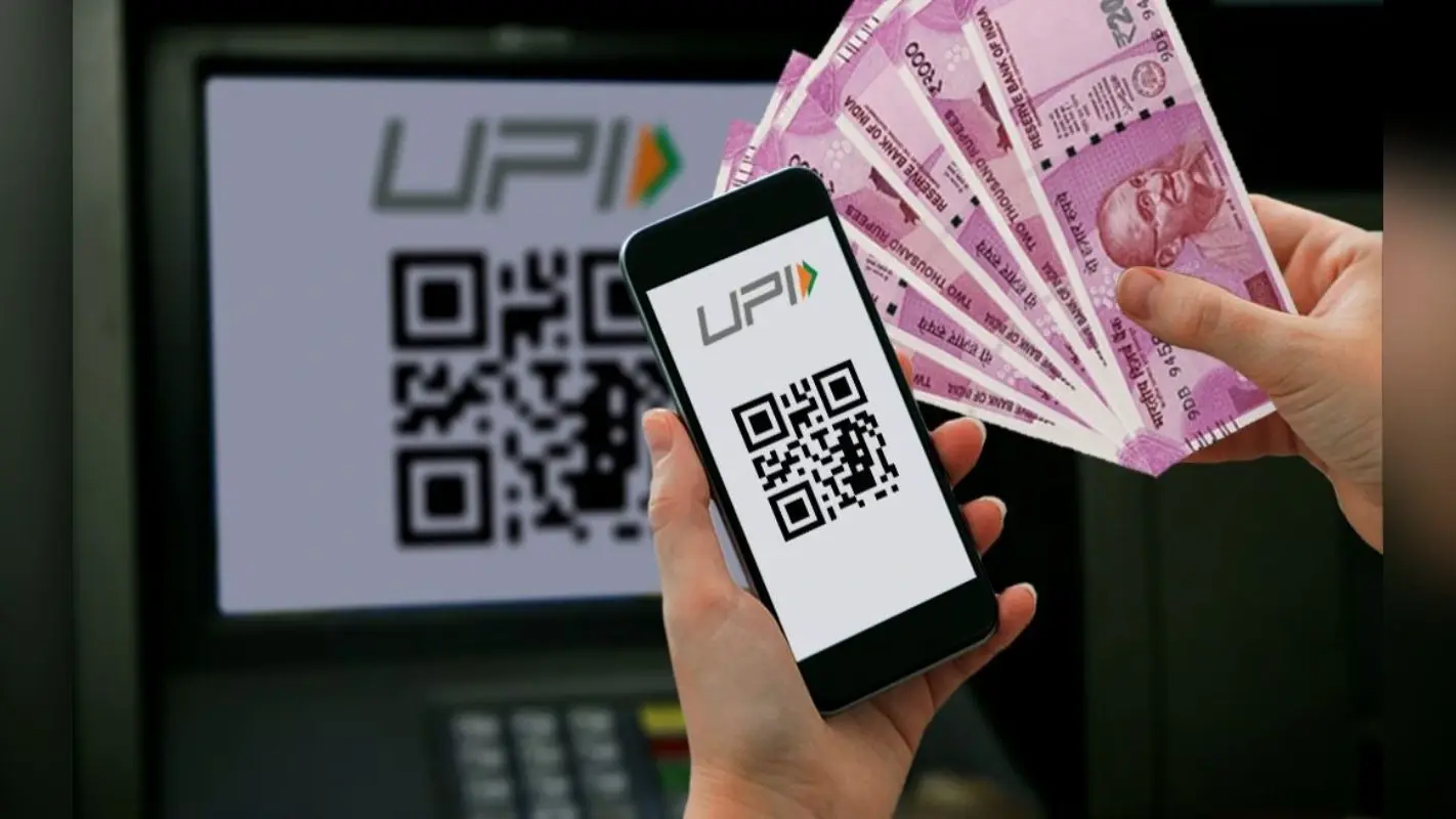 UPI ऐप पर किसी अजनबी से पैसे मिलें तो क्या करें? जान लें यह काम की बात