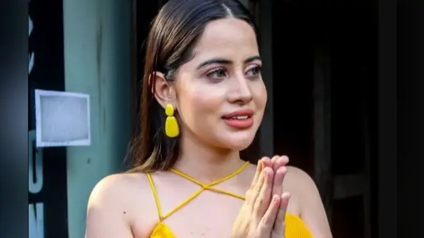 Urfi Javed का चौंकानेवाला खुलासा- प्रोड्यूसर ने जबरदस्ती फिल्माए थे आपत्तिजनक सीन