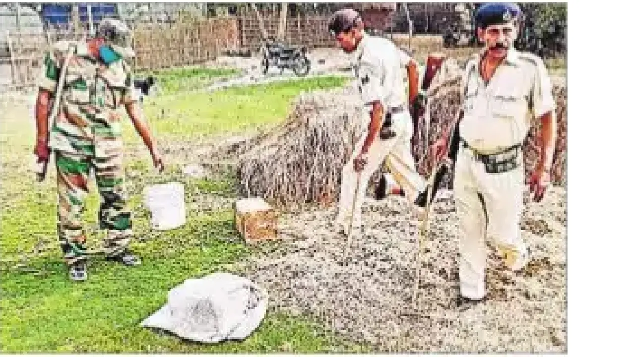 कटिहार मे पुलिस ने छापेमारी कर 611 लीटर शराब किया बरामद, 24 लीटर शराब के साथ दो महिला गिरफ्तार